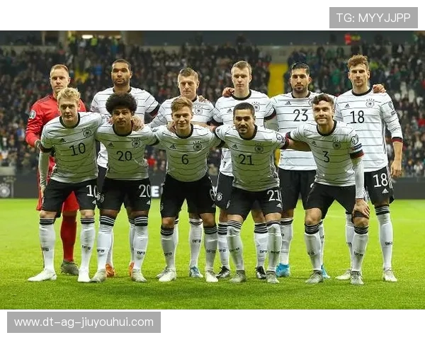 欧洲足球战术革新与球队表现分析透视全球足球格局发展趋势