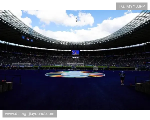 以业余球员组建的外国足球队崛起与多元化发展历程深度探秘全景之旅 以业余球员组建的外国足球队崛起与多元化发展历程深度探秘全景之旅